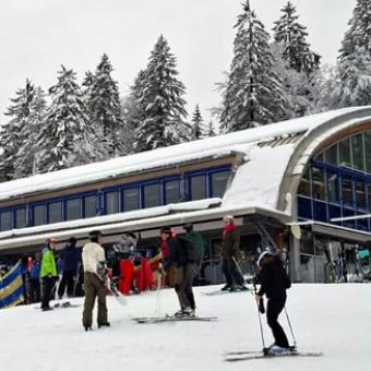 Auf die Piste fertig los